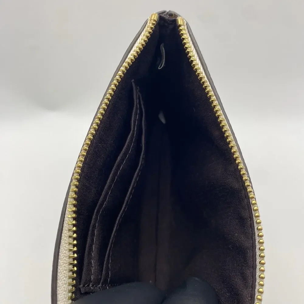 COACH Crossgrain Leather Corner Zip Wristlet Wallet Chalk F58032 MSRP $75